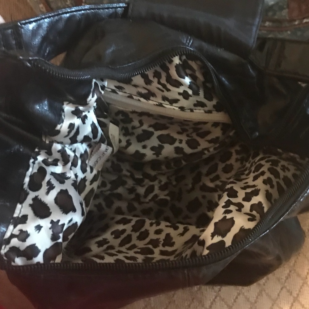 Purses - Picture 5 of 8